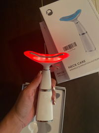 LED Neck Wrinkle Remover™ Deluxe