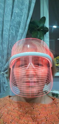 LED Face Mask™ 2.0 Deluxe