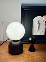 Sylvia Lindsay review photo