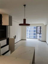 Elliot Grant review photo