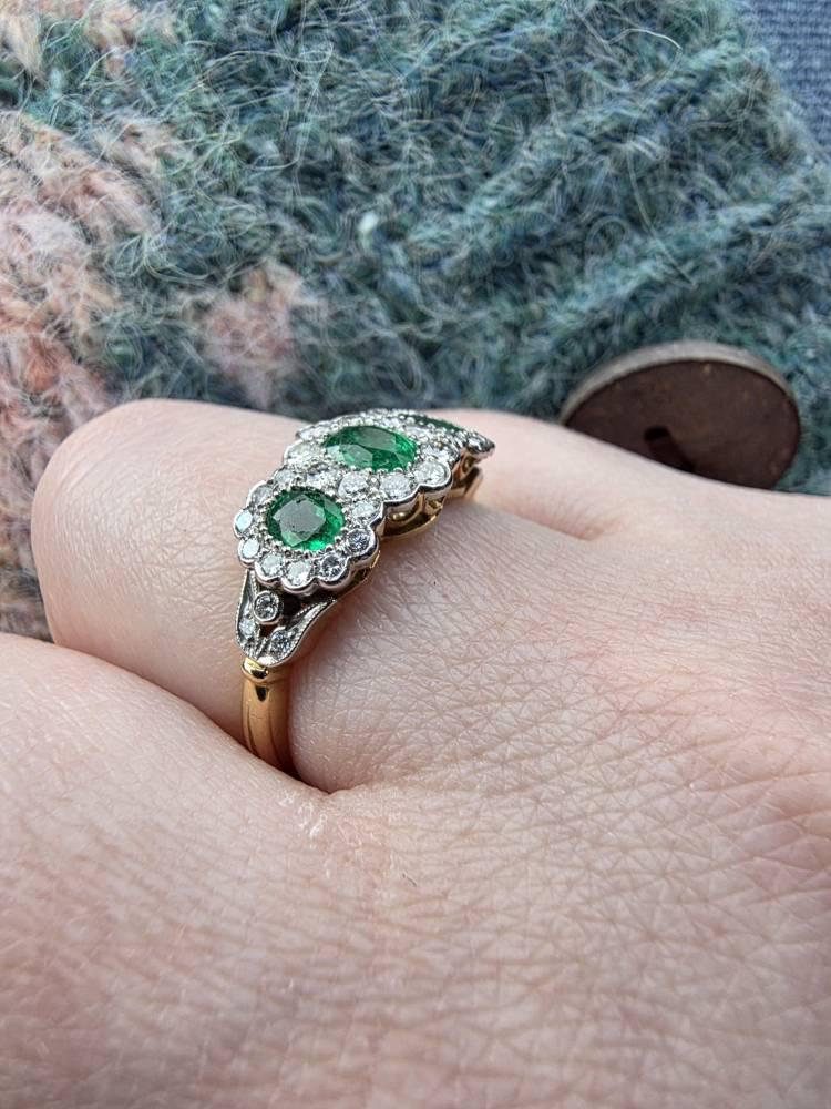 Vintage 18ct gold Emerald & Diamond triple daisy cluster ring ~ With Valuation