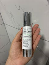 M. review photo