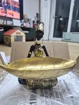 Ariel Roberts review photo