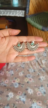 Isha rawat review photo
