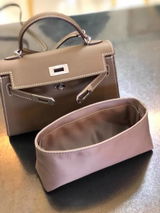 Olivia review photo