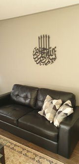ZAINAB J. review photo