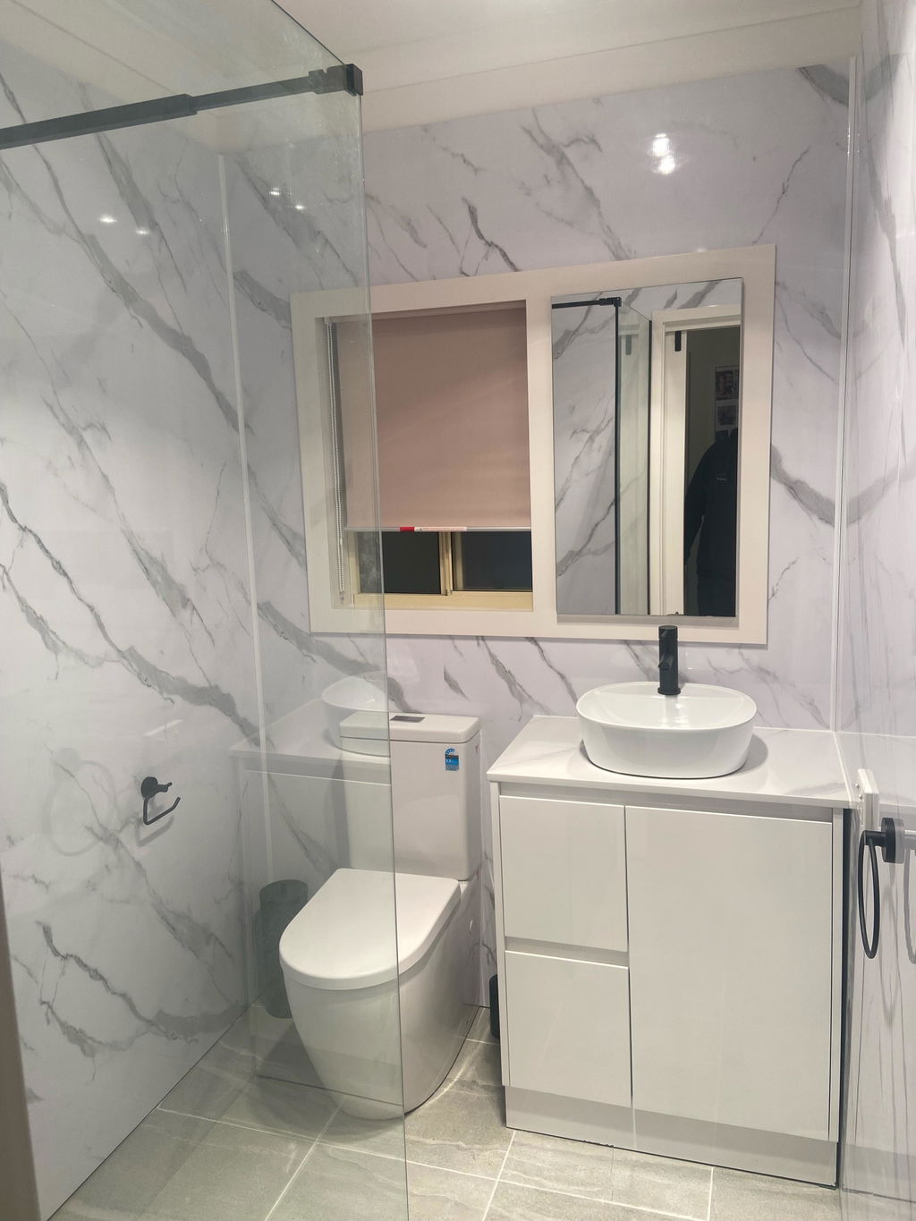 Calacatta Marble Bathroom Wall Panel