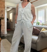 Donna review photo