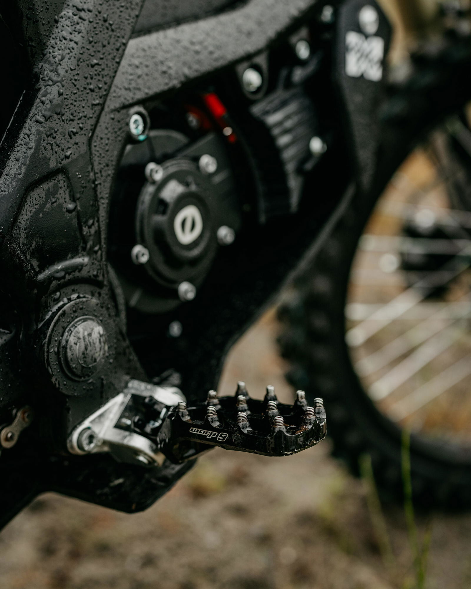 Zero XE Elite Foot Pegs, Forged 7075 | Warp 9 – Warp9Racing