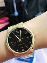 AJ review photo