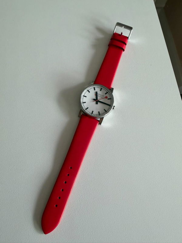 Customer photo: Windsor Smooth Quick Release Red Watch Strap