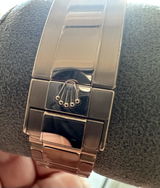 leon d. review photo
