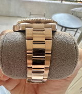 leon d. review photo