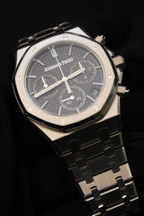Private Collector review photo