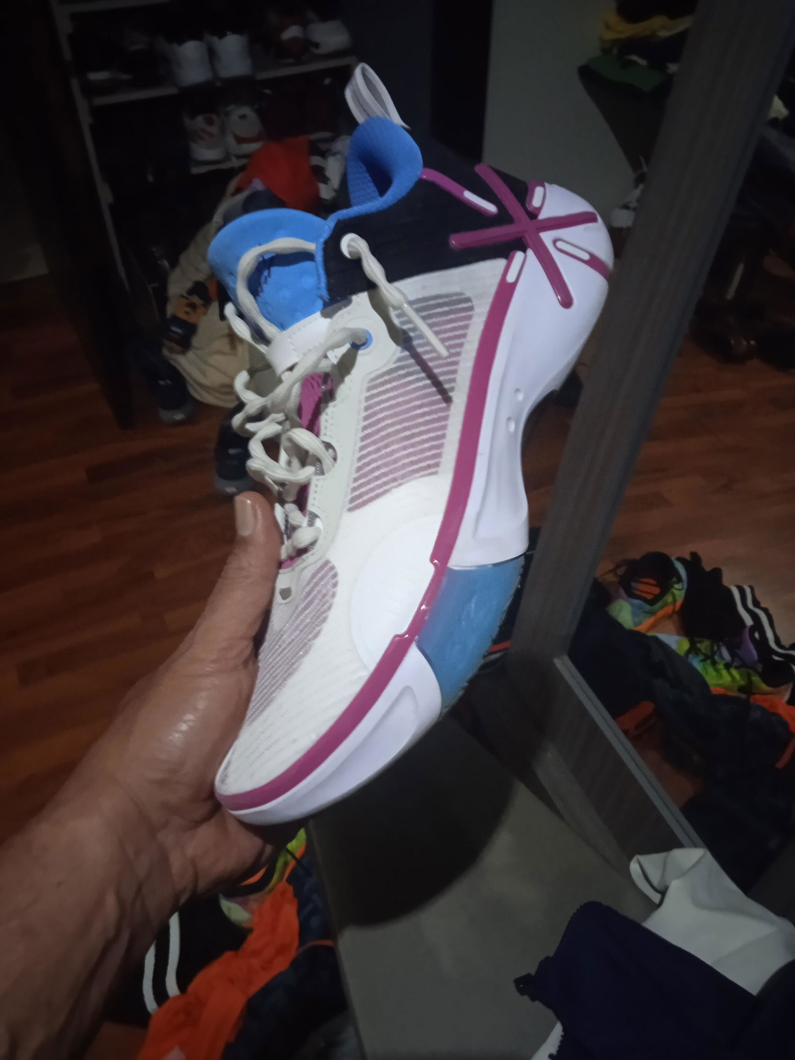 Wade Shadow 6 V2 