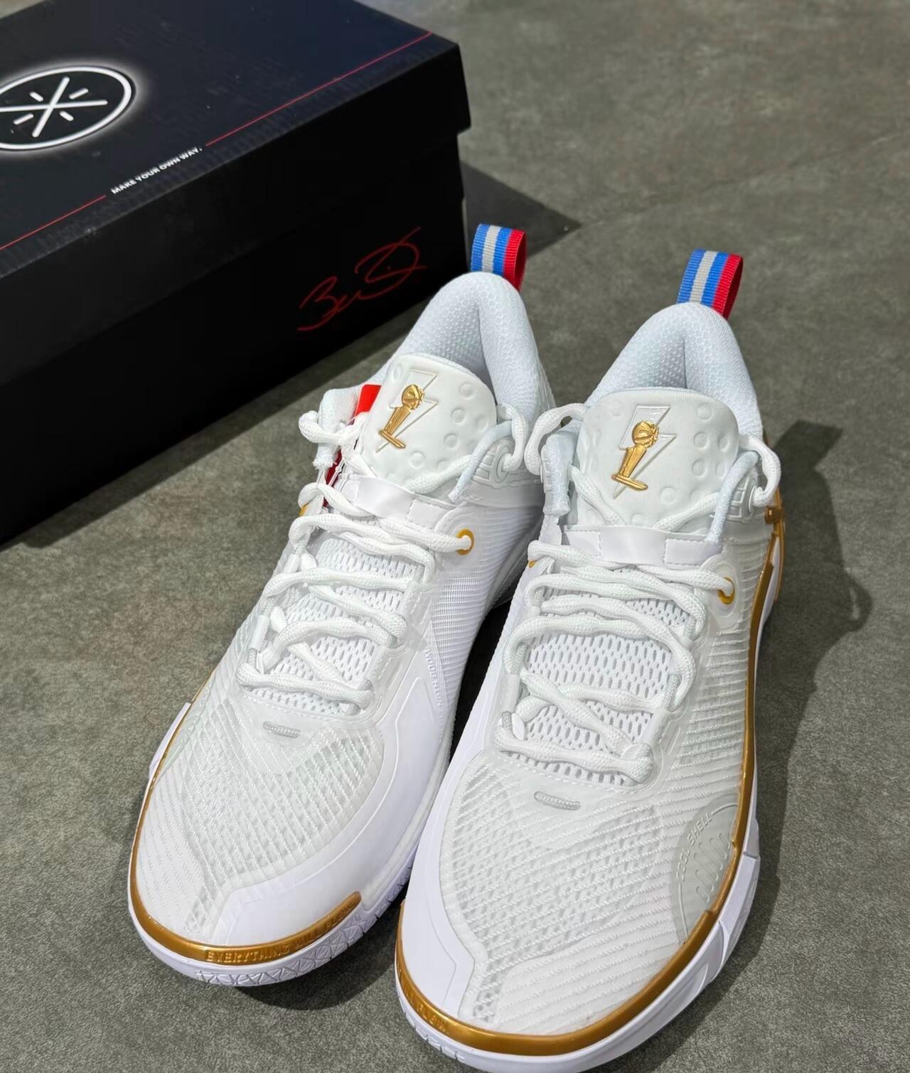 Wade Shadow 6V2 9.5 US ホワイト/マルチカラー Wade Shadow 6 V2 