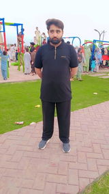 Waleed Raza farooqi review photo