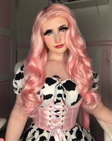 Hollie review photo