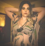 Courtney review photo