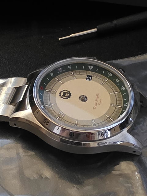 SKX007 Alpinist 'GMT' Green: Brushed Silver Case