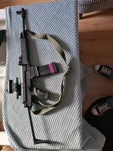 M. review photo