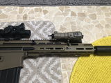 C.Y. review photo