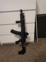 V.S. review photo