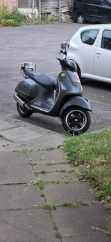 Vespa gts rider review photo