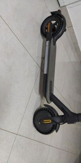 Simon review photo