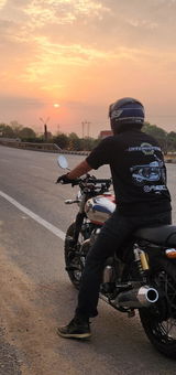 Priyanshu review photo