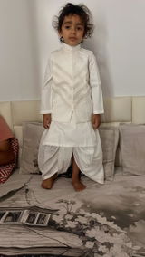 Mahira review photo