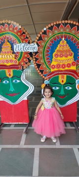 Gauri review photo