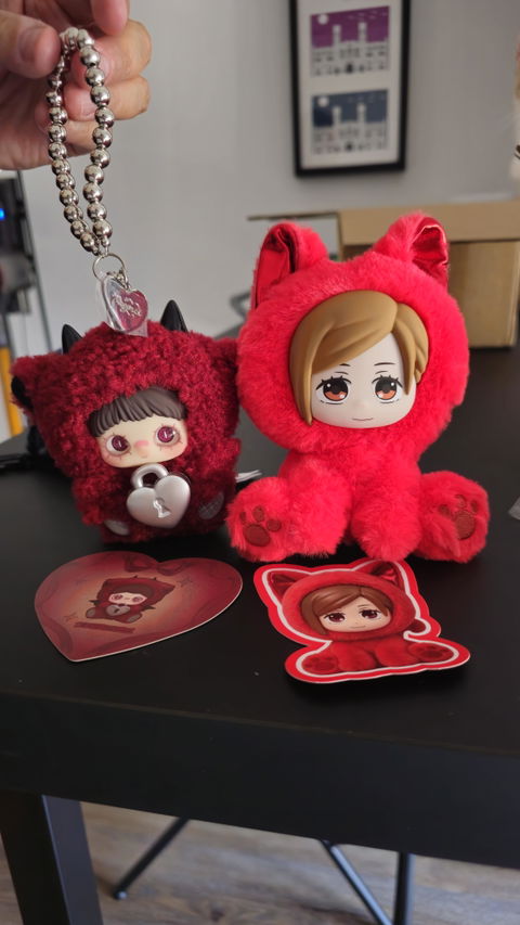 Jujutsu Kaisen Sitting Cat Party Series Plush Pendant Blind Box