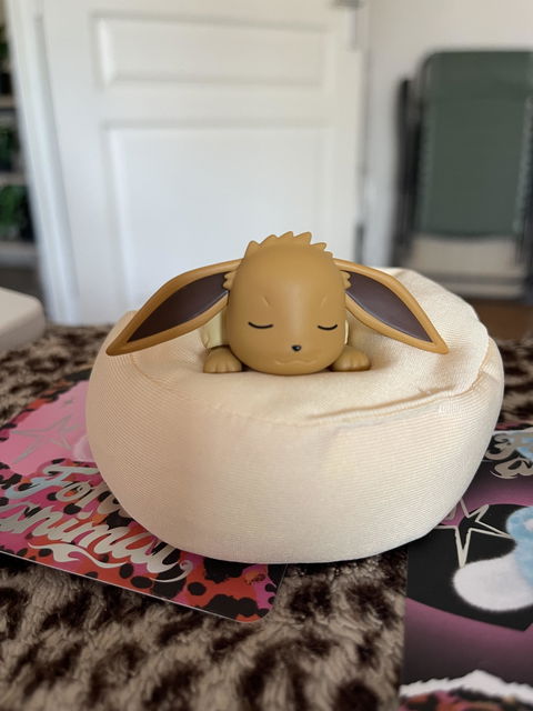 Pokemon Sleeping Eevee Series Figure Blind Box