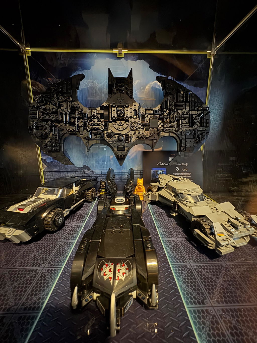Limited Edition Display Case for LEGO® Batman™ Logo & Cars (76330) (76332) (76333) (76331)