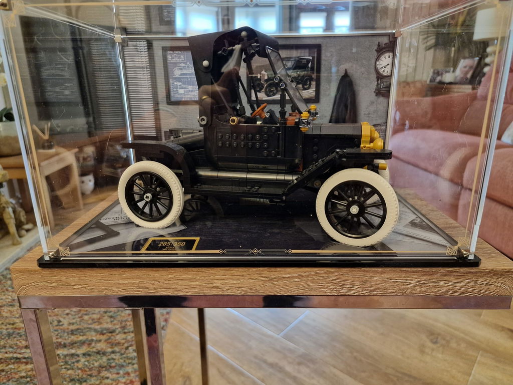 Limited Edition Display Case for LEGO® Icons: Ford Model T (11376)