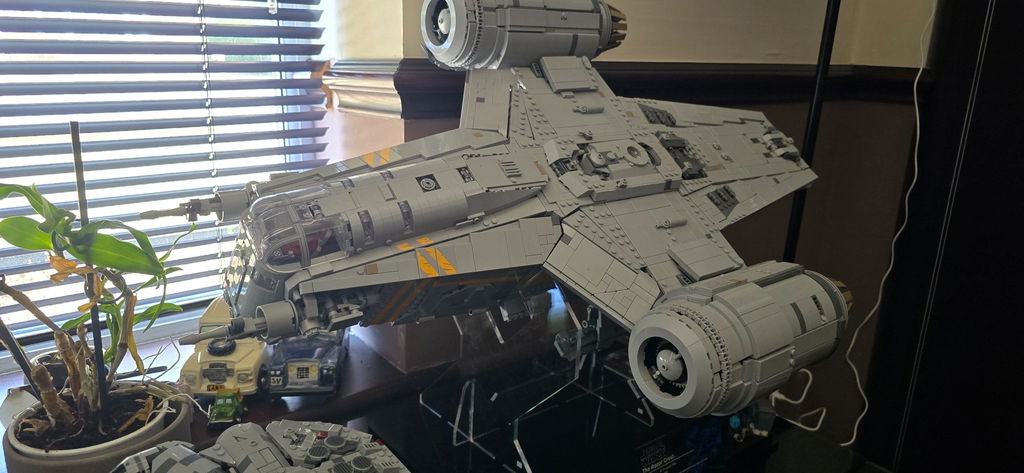 Display Stand for LEGO® Star Wars™ UCS The Razor Crest™ (75331)