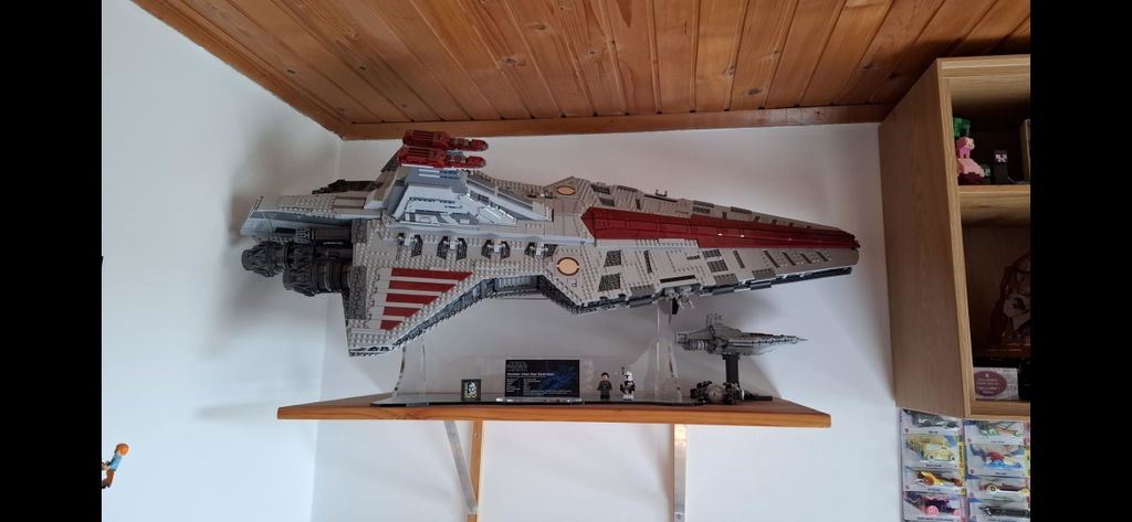 Display Stand for LEGO® Star Wars™ Venator-Class Republic Attack Cruiser (75367)