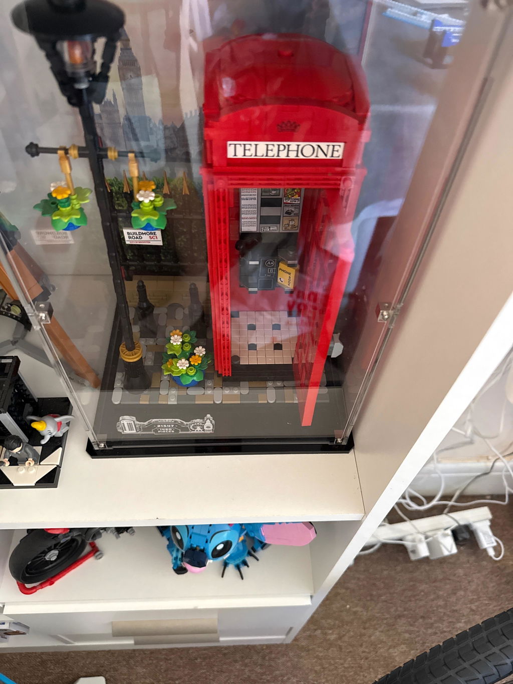 Display Case for LEGO® Ideas Red London Telephone Box (21347)