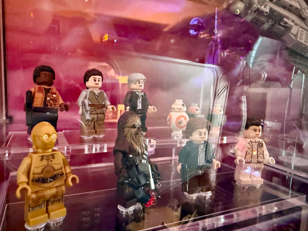 Display Case for LEGO® Star Wars™ UCS Millennium Falcon (75192)