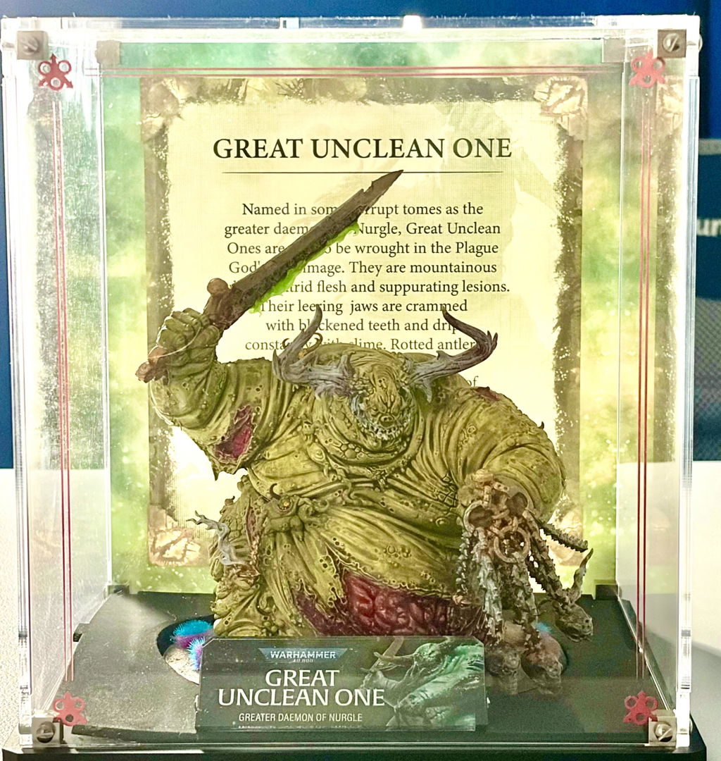 Limited Edition Display Case for Warhammer® 40,000 Great Unclean One