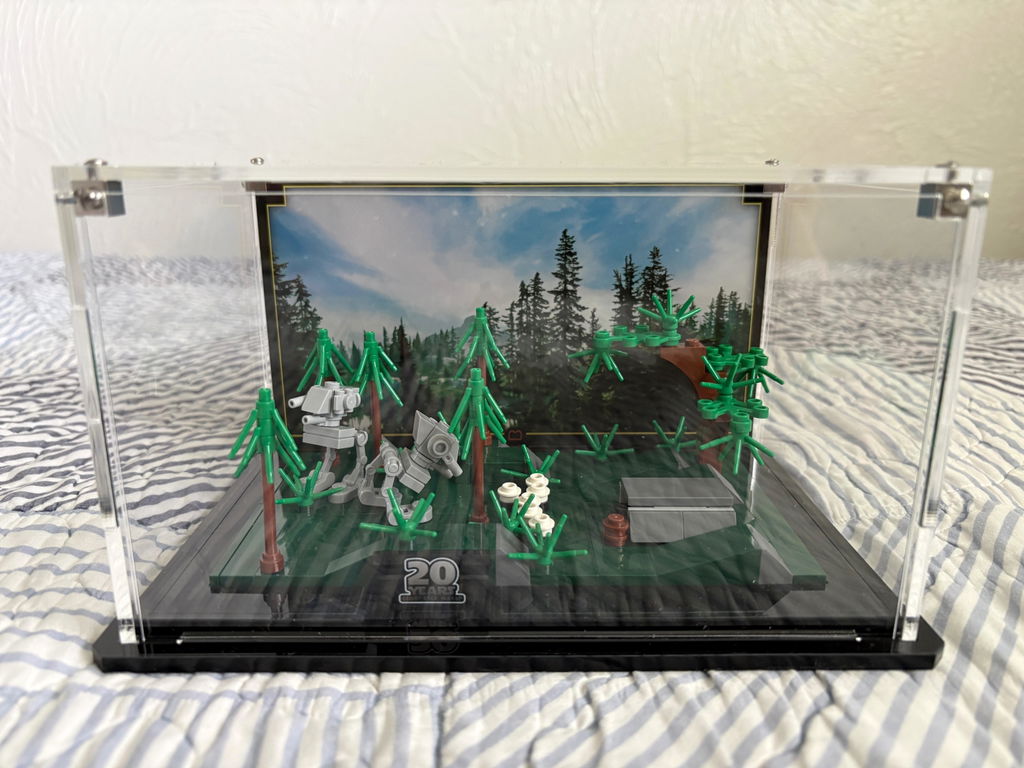 Display Case for LEGO® Star Wars™ Battle of Endor 20th Anniversary Edition (40362)