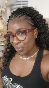 Zaria Evans review photo