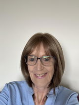 Lesley Bristow review photo
