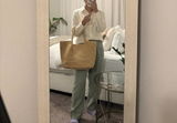 L. review photo