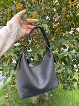 Y.N. review photo