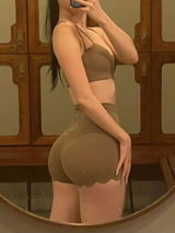 Lily review photo