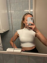 Jasmin Lindroos review photo