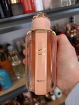 Naomi review photo