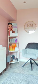 Elaine review photo